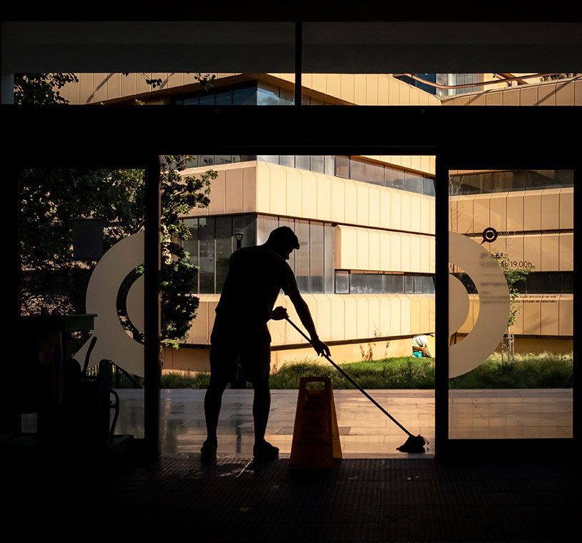 A Clean Image provides business cleaning services and janitorial solutions to companies across Southern Ontario.
